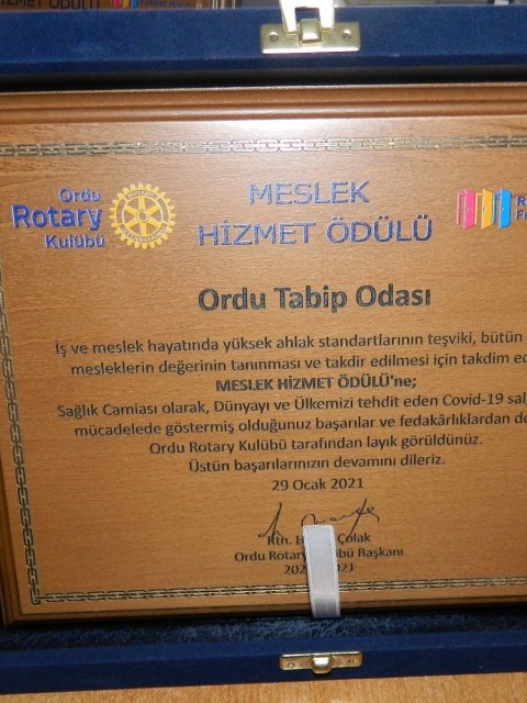 ORDU ROTARY KULÜBÜ 2020-2021 DÖNEMİ MESLEK HİZMET ÖDÜLÜNÜ VERDİ