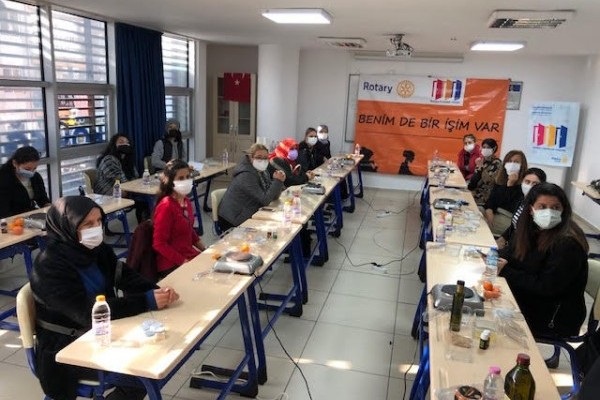 PERGE ROTARY  Benim de bir işim var atölye çalışmasına destek oldu.