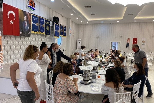 Benim de Bir İşim Var İlkadım Rotary Kulübü