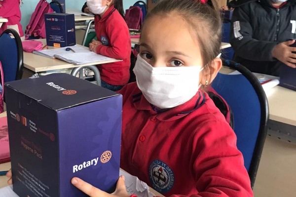 Köy Okuluna Hijyen Kiti Bağışı İlkadım Rotary Kulübü