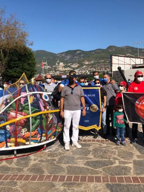 Alanya'da Dip Temiz Tertemiz etkinliği