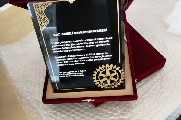Kdz.Ereğli  Rotary Kulübü  “2020-2021 dönemi Aile ve Toplum Hizmetleri Ödülleri” sağlıkçılara verildi.