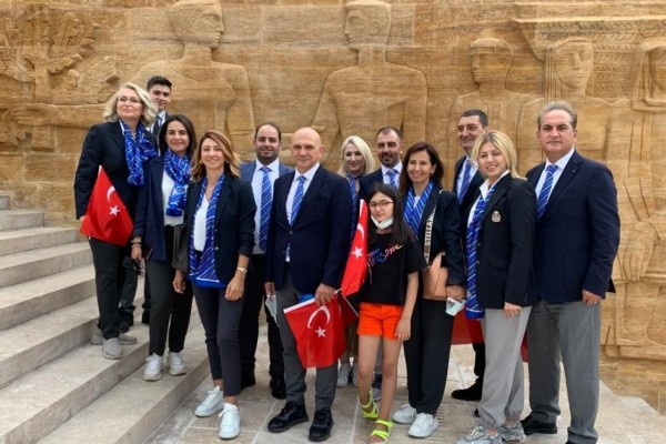 Adana Rotary Kulübü Atasına  Gidiyor