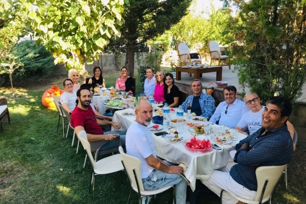 Kulübümüz, 04.09.2021 Tarihinde Enver dostumuzun Ev sahipliğinde dönemimizin ilk Ocakbaşı Toplantısını  gerçekleştirdi.