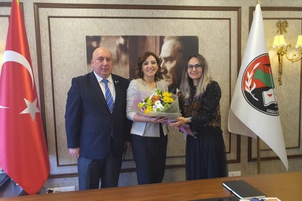 ORDU ROTARY KULÜBÜ BARO BAŞKANI AV.SİBEL TORUN'U MAKAMINDA ZİYERET ETTİ.