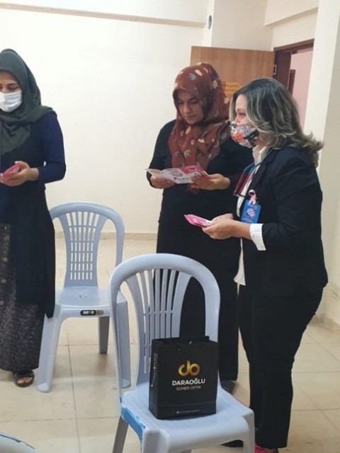 Antakya Defne RK Madenboyu Köyü Kadınları ile “Kendi Kendine Muayene “Eğitimi