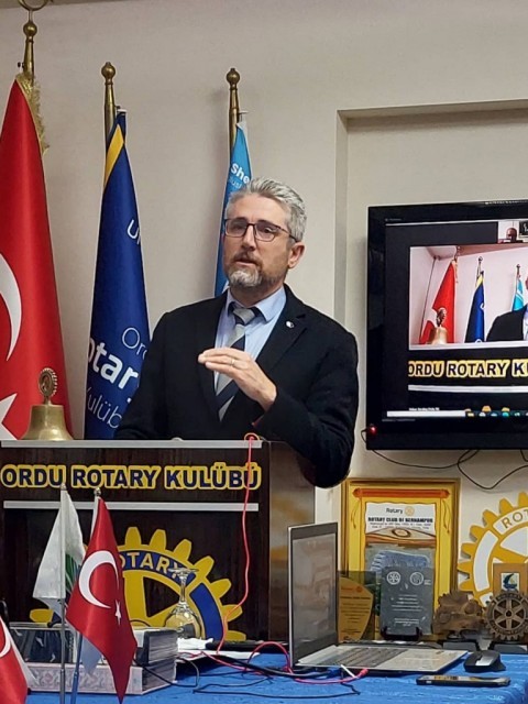 Ordu Rotary Kulübünün Konuk konuşmacısı Ordu Atatürkçü Düşünce Derneği Başkanı Sn. Hikmet PALA idi.