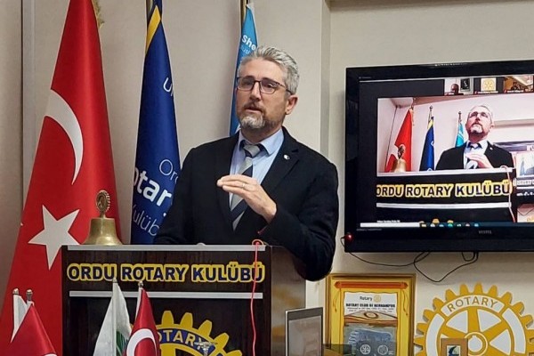 Ordu Rotary Kulübünün Konuk konuşmacısı Ordu Atatürkçü Düşünce Derneği Başkanı Sn. Hikmet PALA idi.