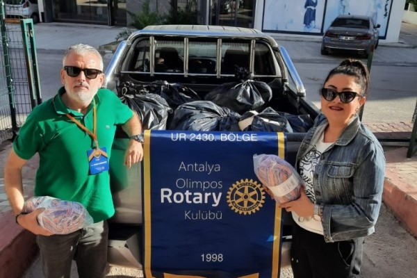 Antalya Olimpos Rotary Kulübü | "Sevgi Evlerine Sevgi İlmekleri" Dilek Gencer'in Yünleri