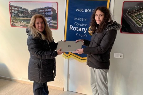 Eskişehir Gordion Rotary Kulübü  olarak PC hediye edildi