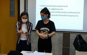 Adana Güney Rotary Kulübü Akdeniz Okullarında, ''Sepsis, Covid, Hiyjen'' Konusunda Sunum Projesi