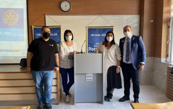 Adana Güney Rotary ''Rahim Ağzı Kanseri'' Sunumu